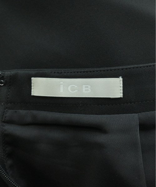 I C B กระโปรงยาวถึงเข่า