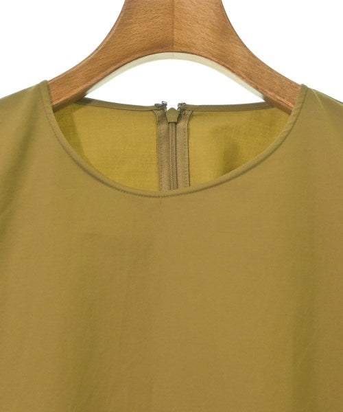 I C B เสื้อสตรี