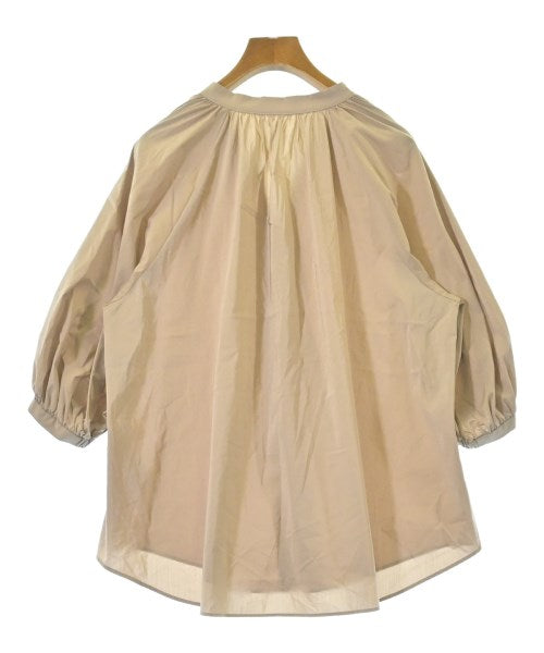 I C B เสื้อสตรี