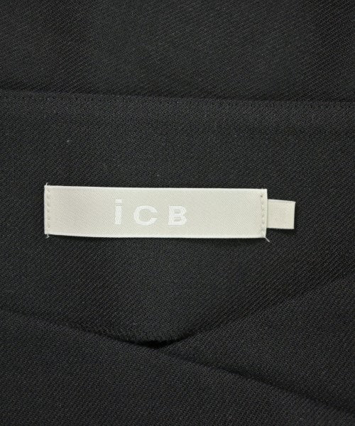 I C B เสื้อสายเดี่ยว