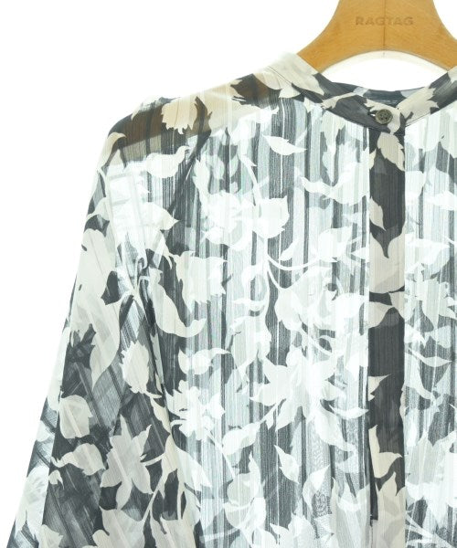 I C B เสื้อสตรี