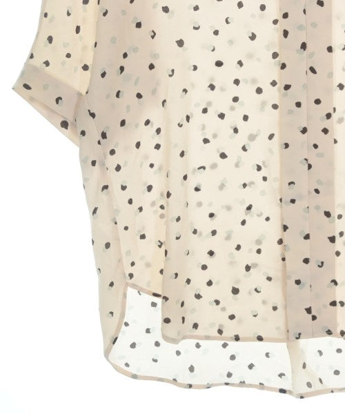 I C B เสื้อสตรี