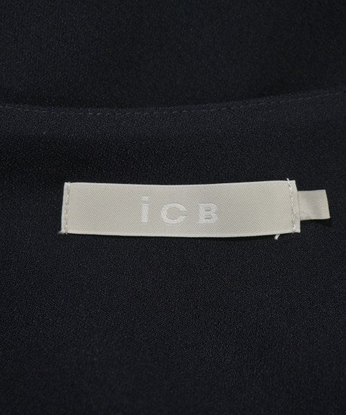 I C B ชุดเดรส