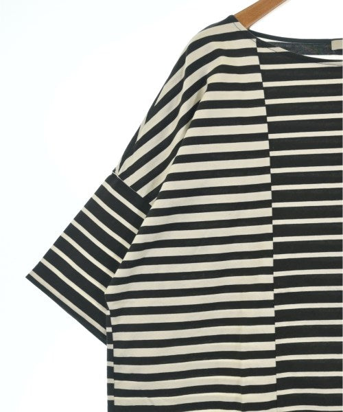 I C B เสื้อยืด/เสื้อท็อปส์