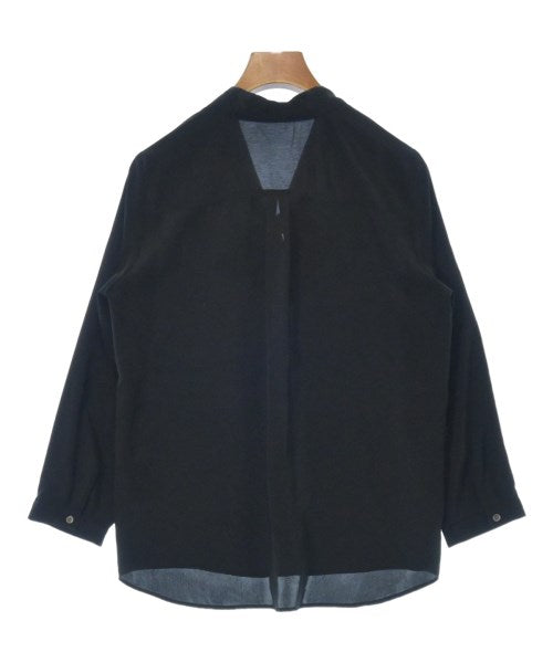 LAUTREAMONT เสื้อสตรี