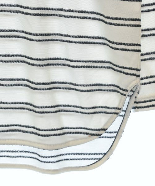 LAUTREAMONT เสื้อยืด/เสื้อท็อปส์