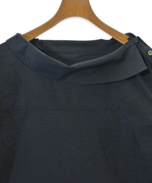LAUTREAMONT เสื้อสตรี