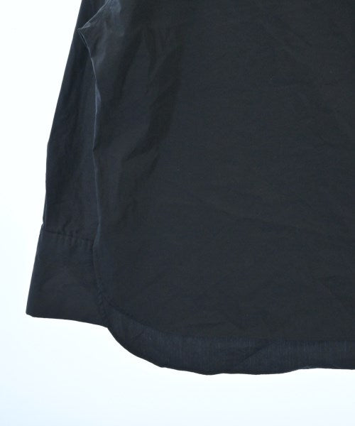 LAUTREAMONT เสื้อสตรี