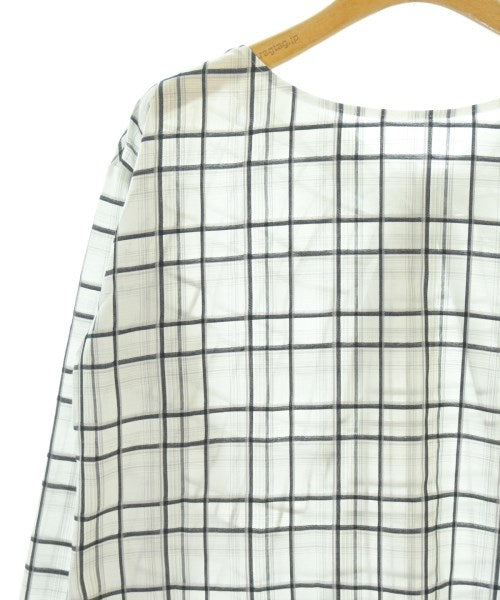 LAUTREAMONT เสื้อสตรี