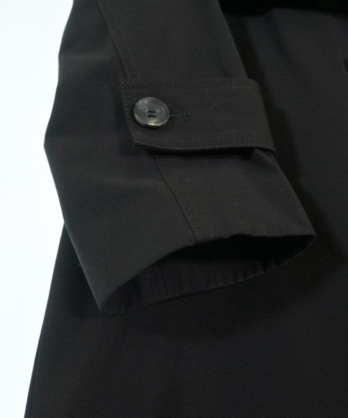 LAUTREAMONT เสื้อกันฝน