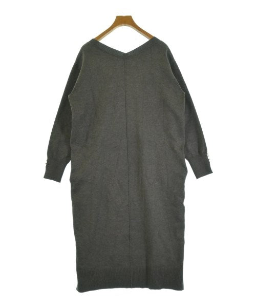 Kumikyoku ชุดเดรส