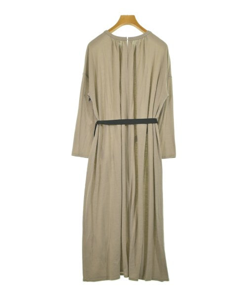 Kumikyoku ชุดเดรส