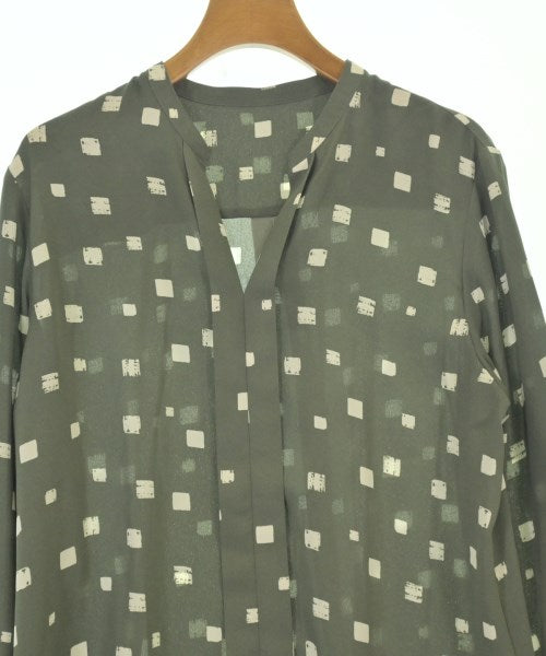 I C B เสื้อสตรี