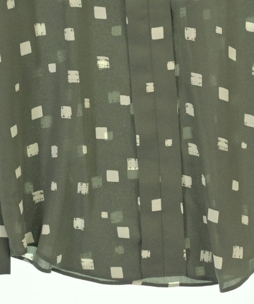 I C B เสื้อสตรี