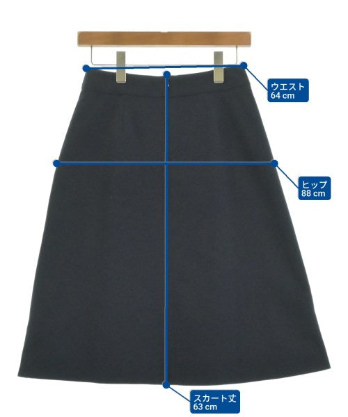 NATURAL BEAUTY BASIC กระโปรงยาวถึงเข่า