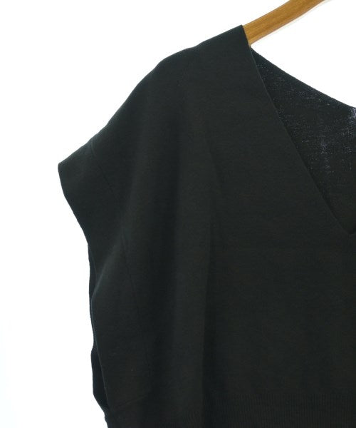 NATURAL BEAUTY BASIC เสื้อแขนกุด