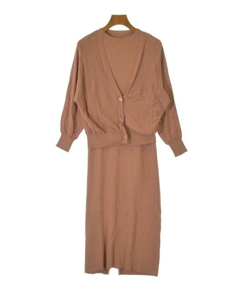 NATURAL BEAUTY BASIC ชุดสูทแบบครบเซต (อื่นๆ)