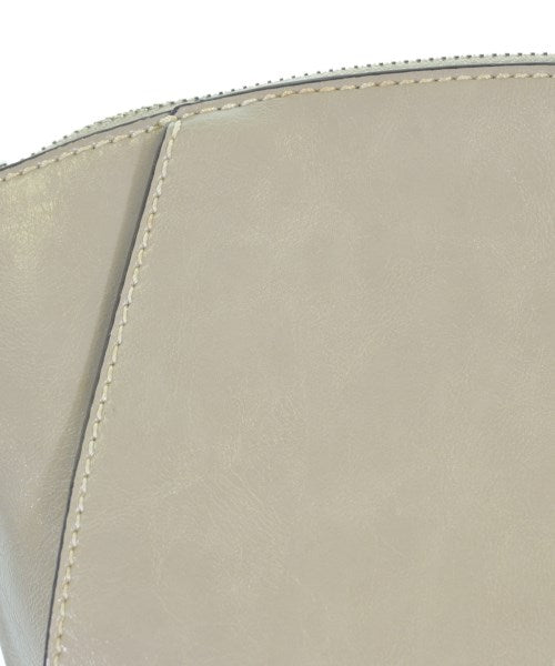 NATURAL BEAUTY BASIC กระเป๋าสะพาย