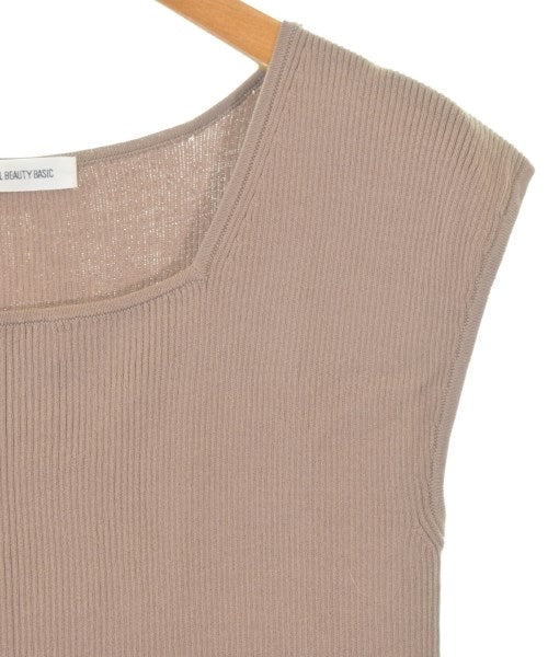 NATURAL BEAUTY BASIC เสื้อแขนกุด