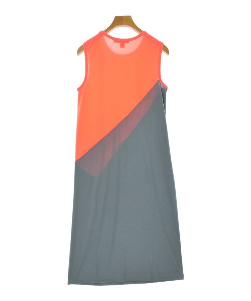 DKNY ชุดเดรส