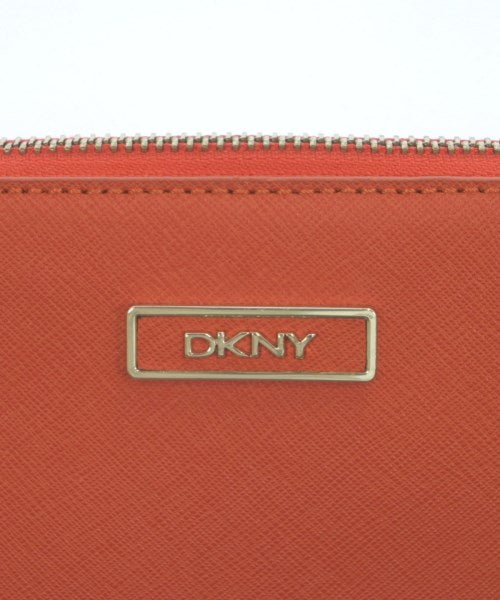 DKNY กระเป๋าสะพาย