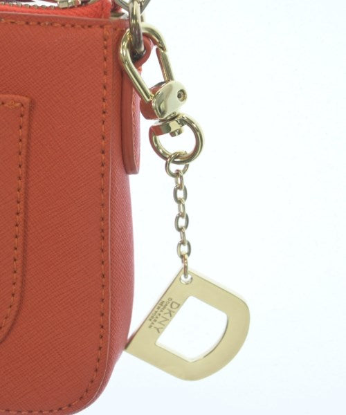DKNY กระเป๋าสะพาย