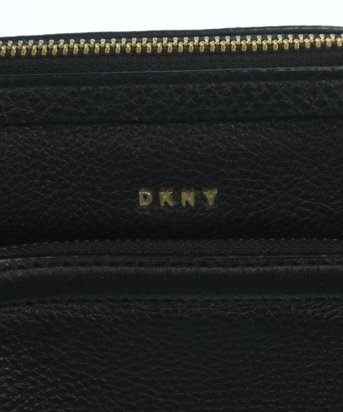 DKNY กระเป๋าสะพาย