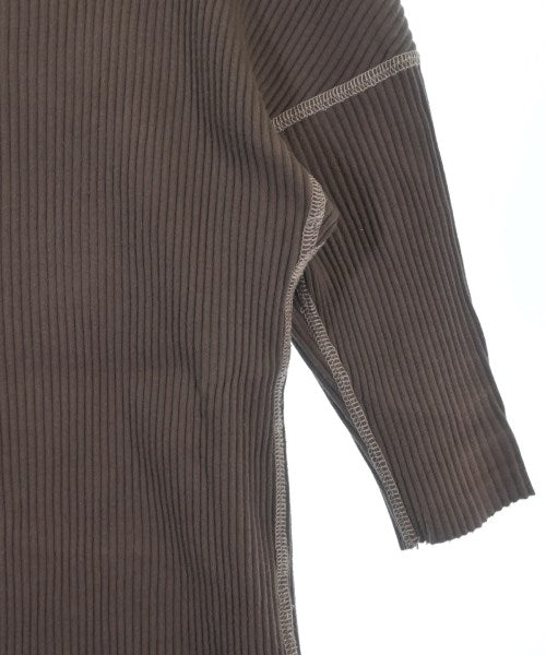 archi เสื้อยืด/เสื้อท็อปส์