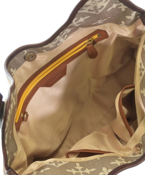 russet กระเป๋าถือ