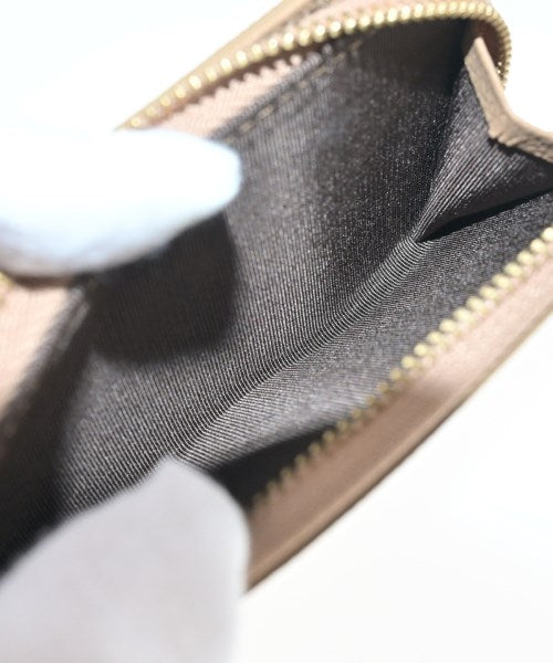 russet กระเป๋าสตางค์/กระเป๋าใส่เหรียญ