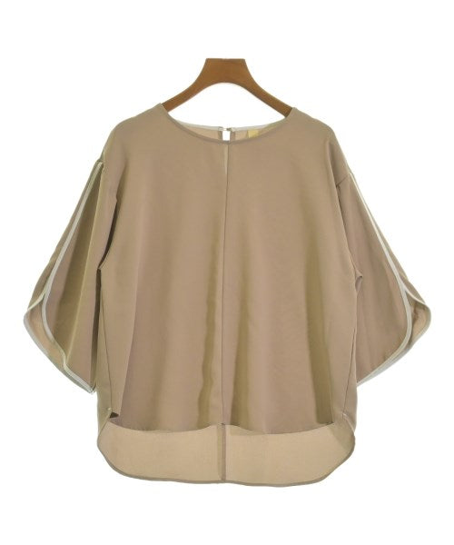 Q เสื้อสตรี