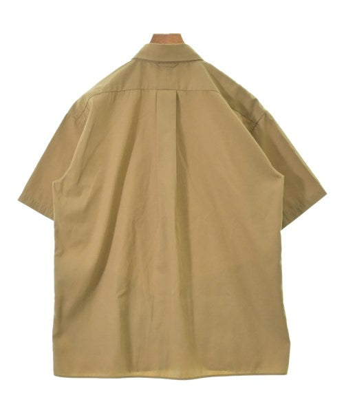 YAECA เสื้อลำลอง