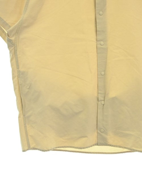 YAECA เสื้อลำลอง