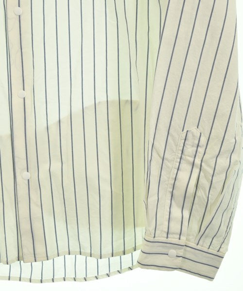 YAECA เสื้อลำลอง