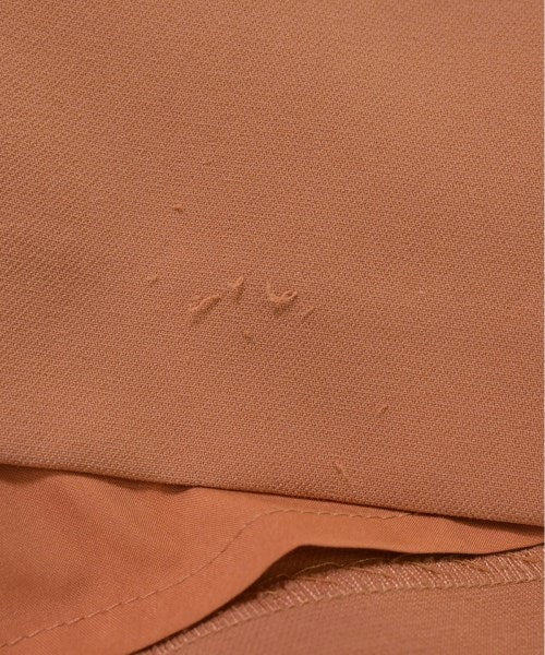 PROPORTION BODY DRESSING กระโปรงยาวถึงเข่า