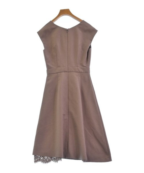 PROPORTION BODY DRESSING ชุดเดรส