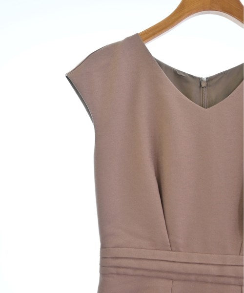 PROPORTION BODY DRESSING ชุดเดรส