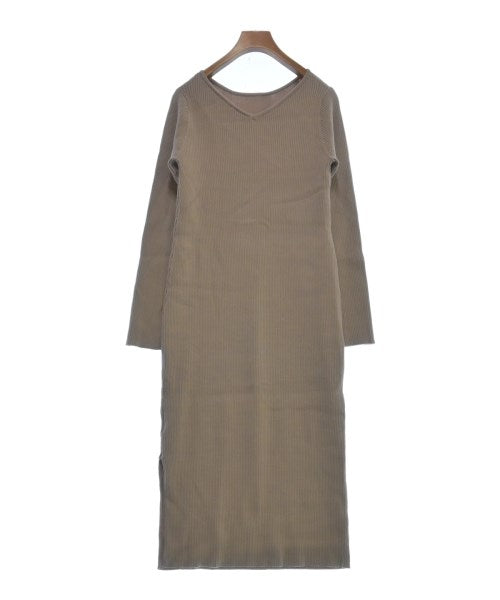 PROPORTION BODY DRESSING ชุดเดรส