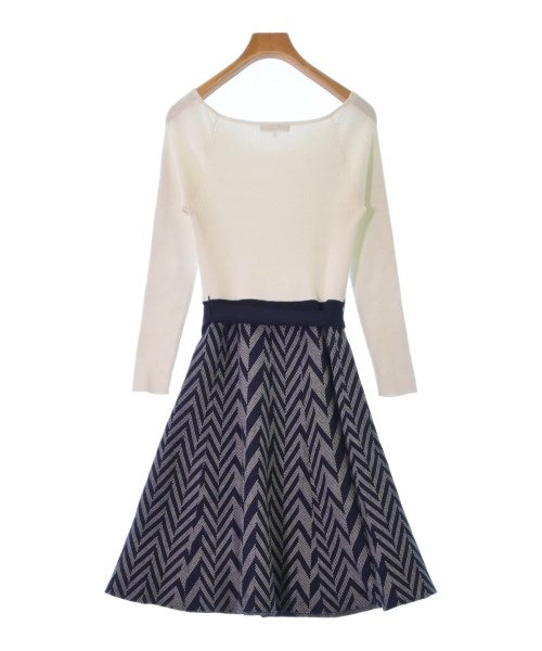 PROPORTION BODY DRESSING ชุดเดรส