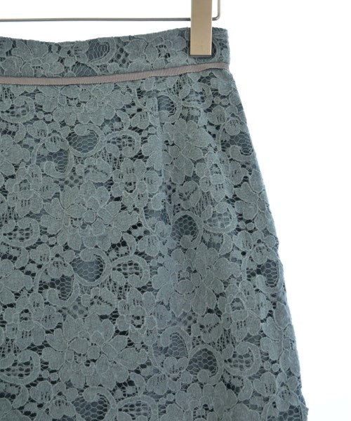 PROPORTION BODY DRESSING กระโปรงยาวถึงเข่า