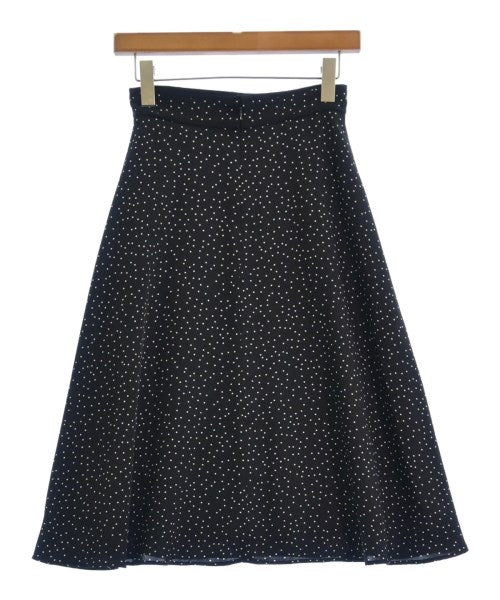 PROPORTION BODY DRESSING กระโปรงยาวถึงเข่า