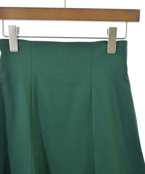 PROPORTION BODY DRESSING กระโปรงยาวถึงเข่า