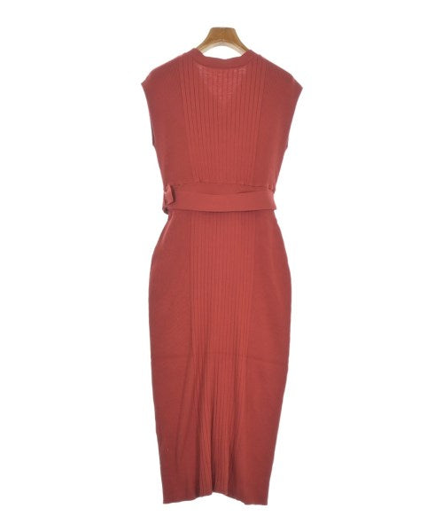 PROPORTION BODY DRESSING ชุดเดรส