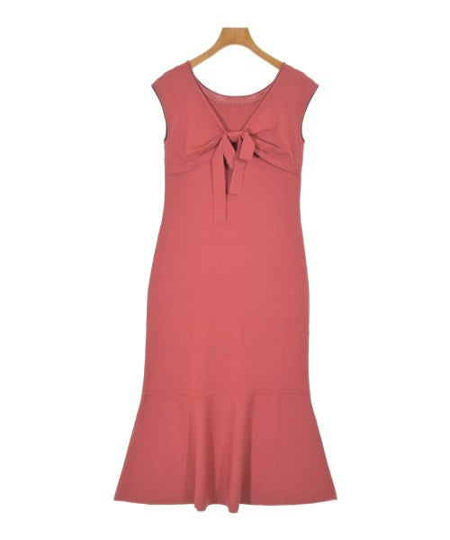 PROPORTION BODY DRESSING ชุดเดรส