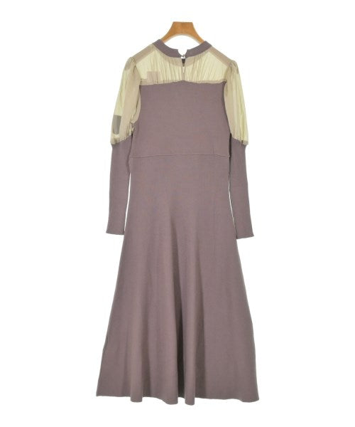 PROPORTION BODY DRESSING ชุดเดรส