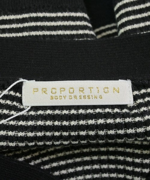 PROPORTION BODY DRESSING ชุดสูทแบบครบเซต (อื่นๆ)