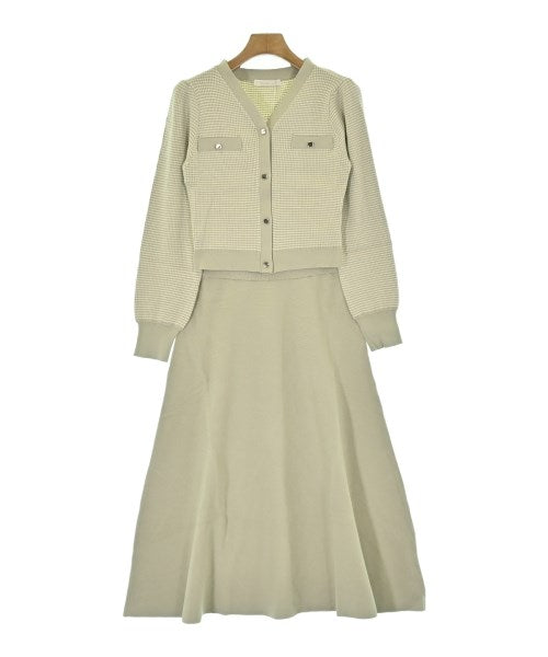 PROPORTION BODY DRESSING ชุดสูทแบบครบเซต (อื่นๆ)