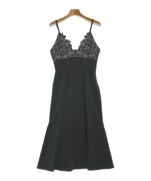 PROPORTION BODY DRESSING ชุดเดรส