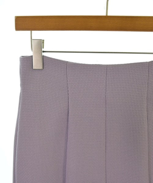 PROPORTION BODY DRESSING กระโปรงยาวถึงเข่า