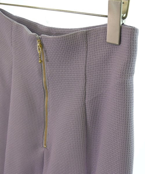 PROPORTION BODY DRESSING กระโปรงยาวถึงเข่า